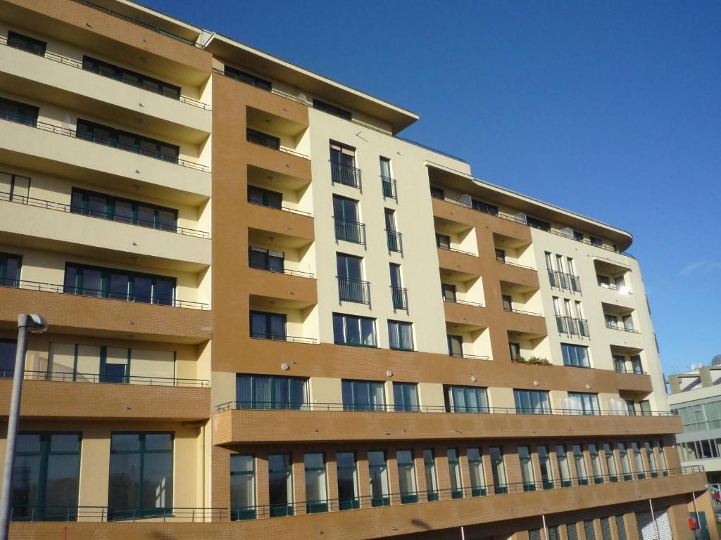 Tisza Palota Apartmanok Szeged Eksteriør billede