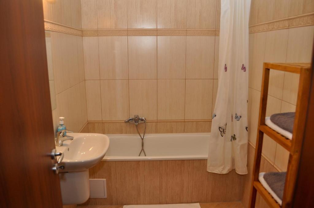 Tisza Palota Apartmanok Szeged Værelse billede