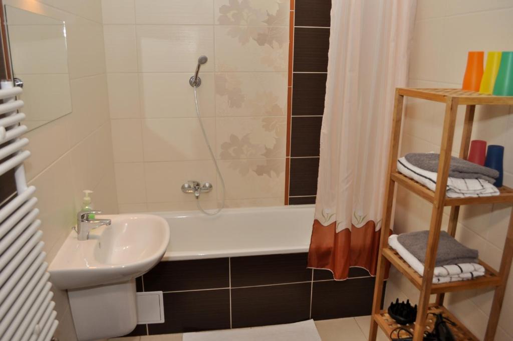 Tisza Palota Apartmanok Szeged Værelse billede