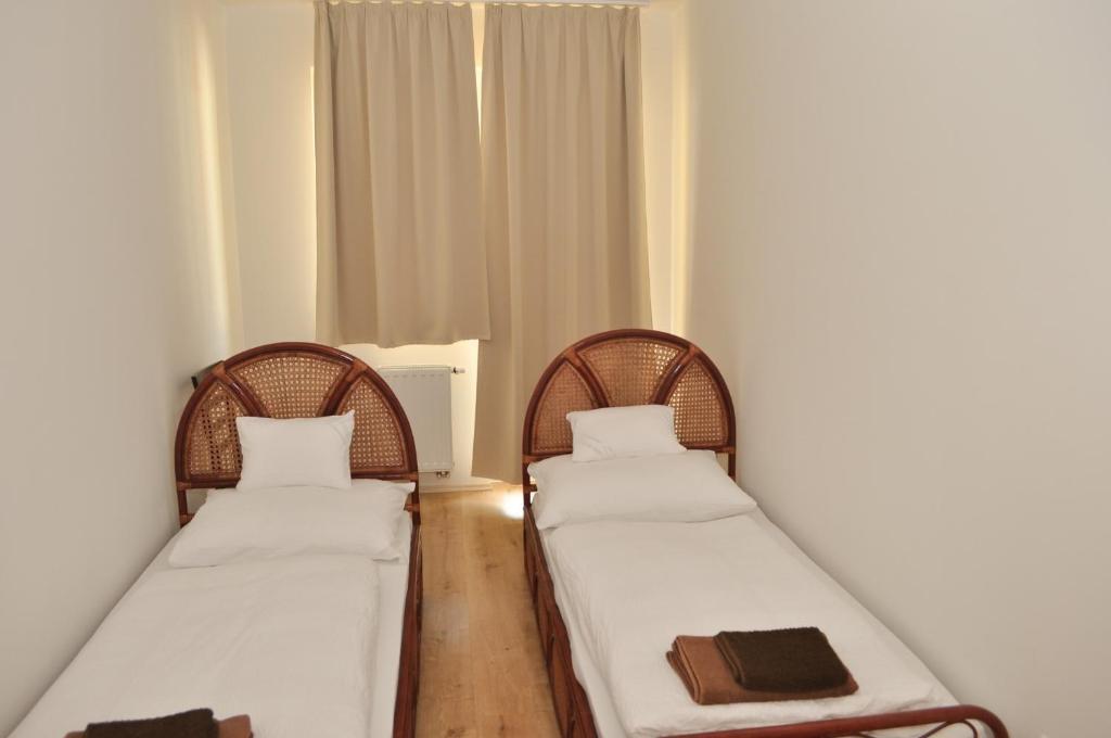 Tisza Palota Apartmanok Szeged Værelse billede