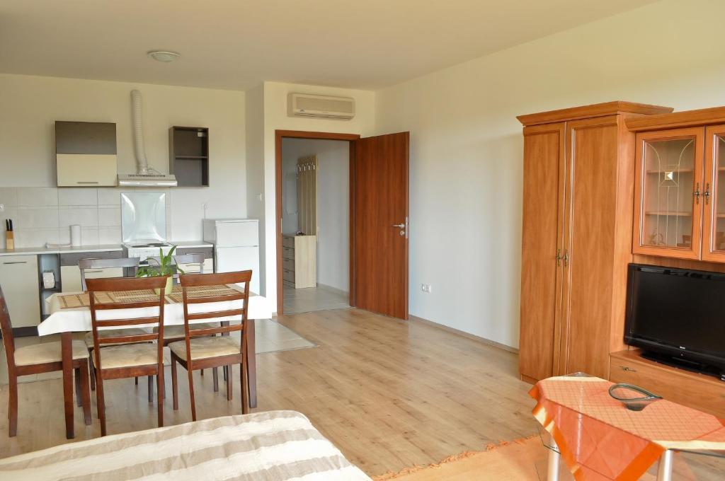 Tisza Palota Apartmanok Szeged Værelse billede