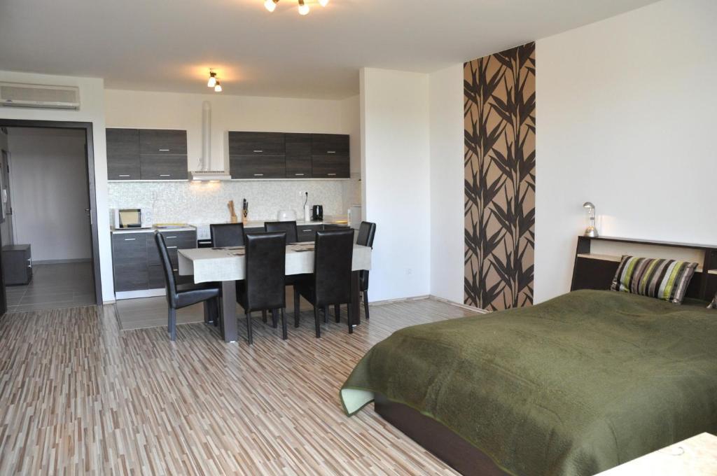 Tisza Palota Apartmanok Szeged Værelse billede