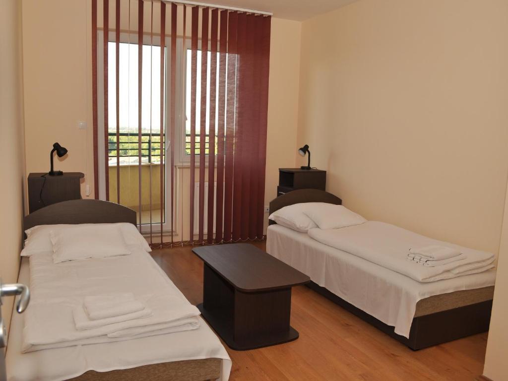 Tisza Palota Apartmanok Szeged Værelse billede